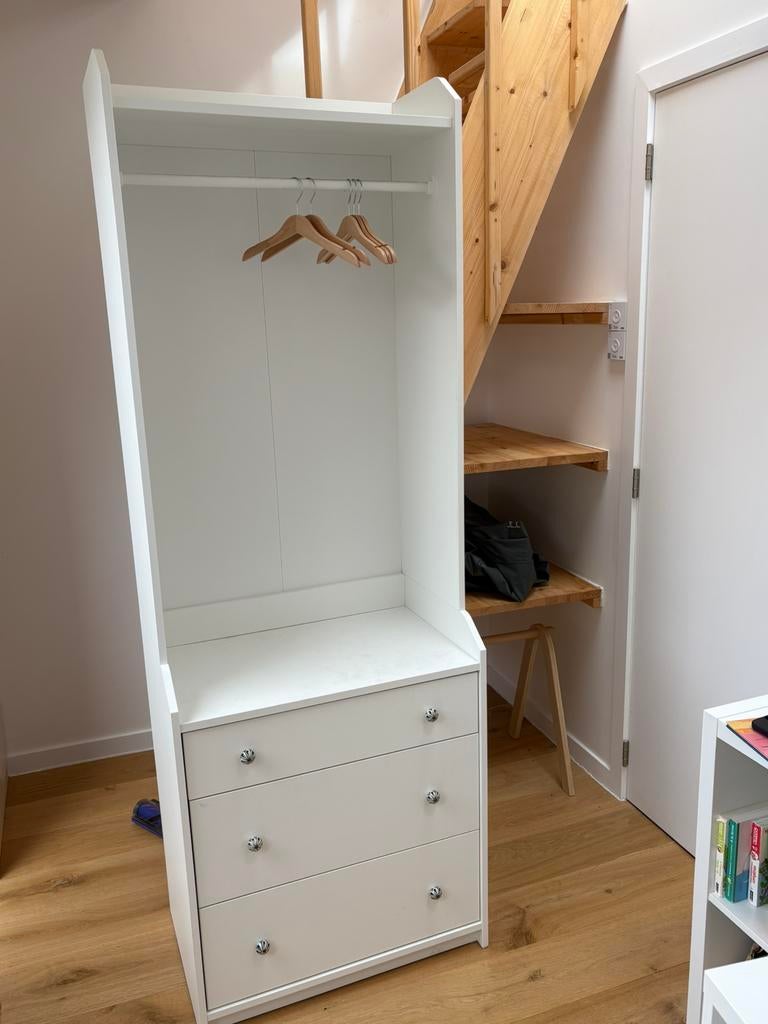 Armoire ouverte IKEA - poignées Zara Home, Enlèvement