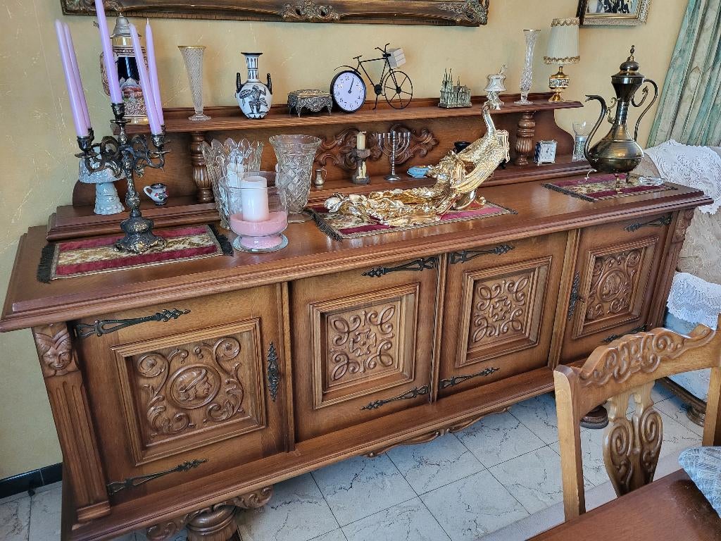 Antiek buffetkast, Ophalen