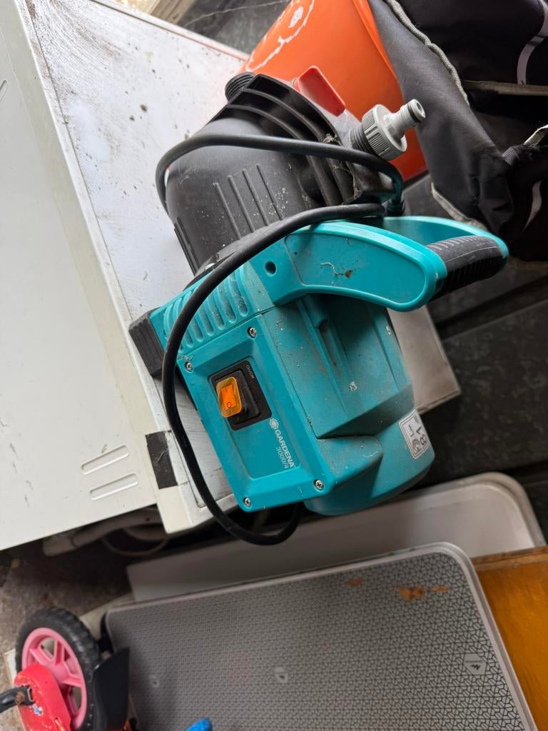 Gardena 3000/4 tuinpomp, Tuin en Terras, Ophalen, Zo goed als nieuw, Elektrisch