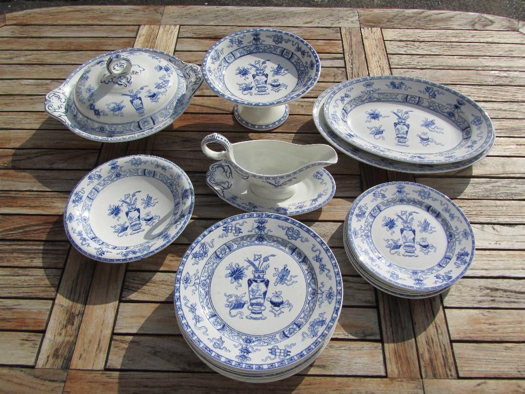 Maastricht, P. Regout, Potiche, queue de service!, Antiquités & Art, Enlèvement