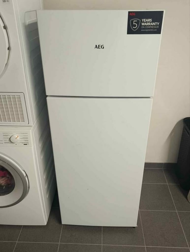Ijskast met vriesvak van AEG, Ophalen, Gebruikt, Met vriesvak