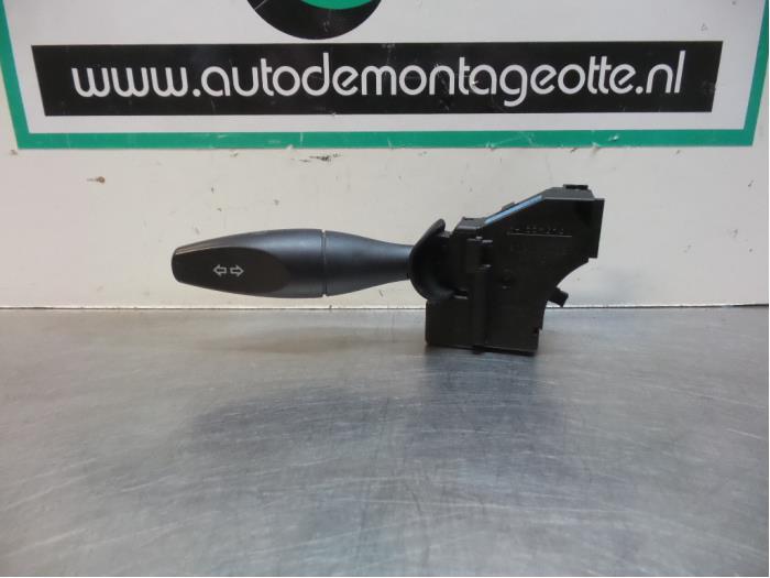 Richtingaanwijzer Schakelaar van een Ford Fiesta (Fiesta 02-, Gebruikt, -, -, Ophalen of Verzenden