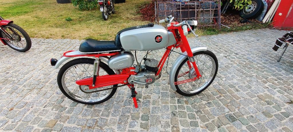 Bromfiets Garelli Junior 50cc 1970, Fietsen en Brommers, Brommers | Oldtimers, Klasse B (45 km/u), 50 cc, 3 versnellingen, Ophalen