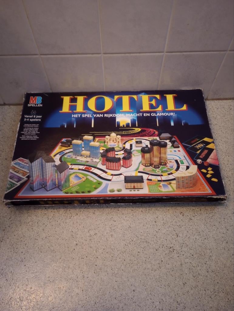 Hotel MB, Hobby en Vrije tijd, Gezelschapsspellen | Bordspellen, Ophalen of Verzenden