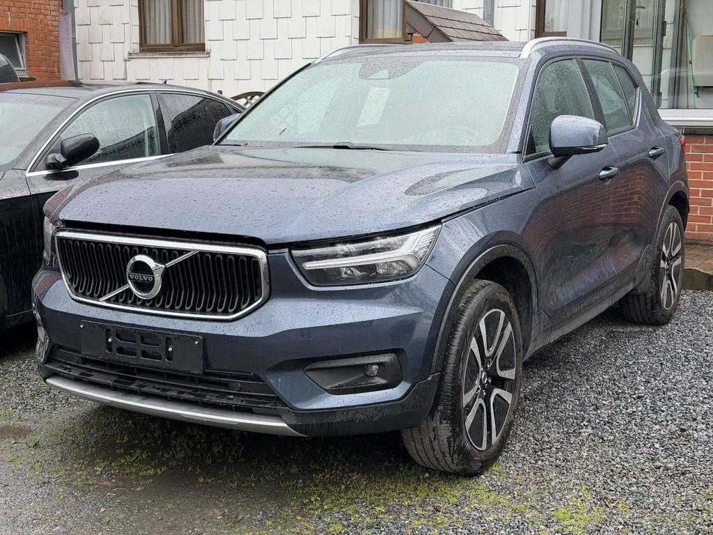 Volvo XC40 XC40 1.5 T2 Momentum Pro MARCHAND/EXPORT, Auto's, Volvo, Voorwielaandrijving, Gebruikt, Leder, SUV of Terreinwagen
