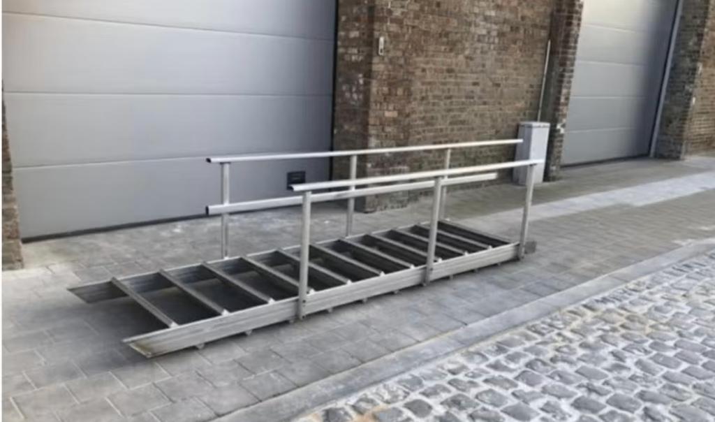 escalier modulaire en aluminium 11 marches + plateforme, Bricolage & Construction, Enlèvement, Escalier