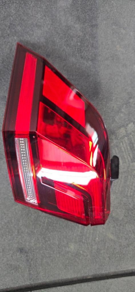 Tiguan achterlicht (nieuw en OEM!) ), Fietsen en Brommers, Fietsaccessoires | Fietsverlichting, Ophalen