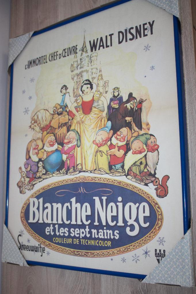 Affiche sneeuwwitje en de 7 dwergen Disney + kader 50x40 cm, Enlèvement, Blanche-Neige ou Belle au Bois Dormant, Comme neuf, Image ou Affiche