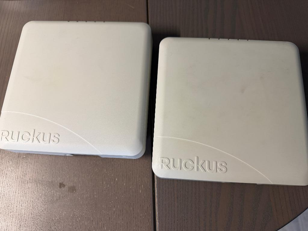 Ruckus R500 en R600 Access Point, Enlèvement, Utilisé, Ruckus