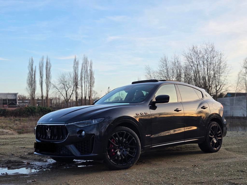 Maserati Levante Gransport 3.0 benzine FULL OPTIE, Auto's, Maserati, Automaat, Panoramadak, Zwart, Leder