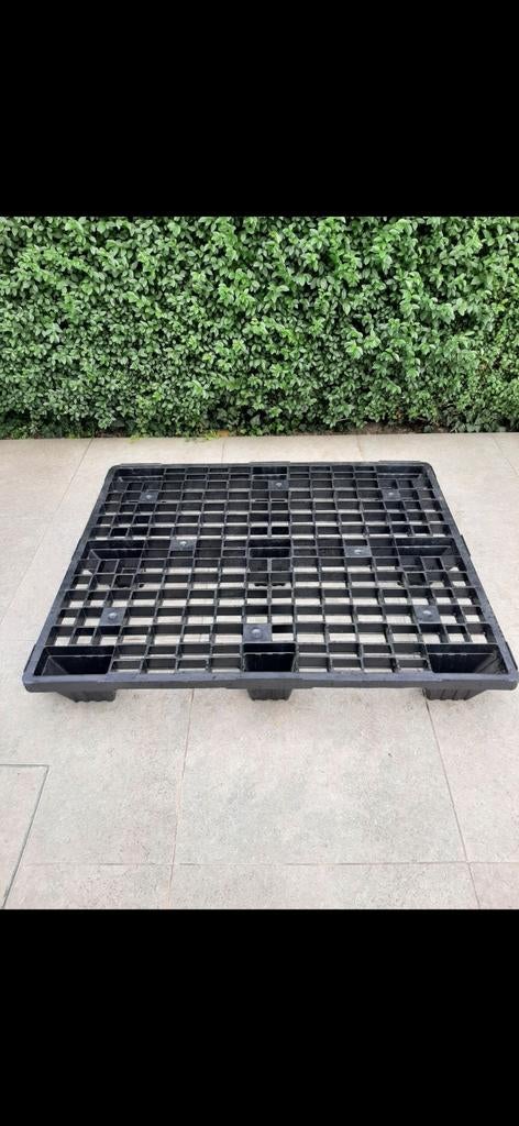 Grande palette en plastique 100 x 120 cm, Bricolage & Construction, Enlèvement, Comme neuf