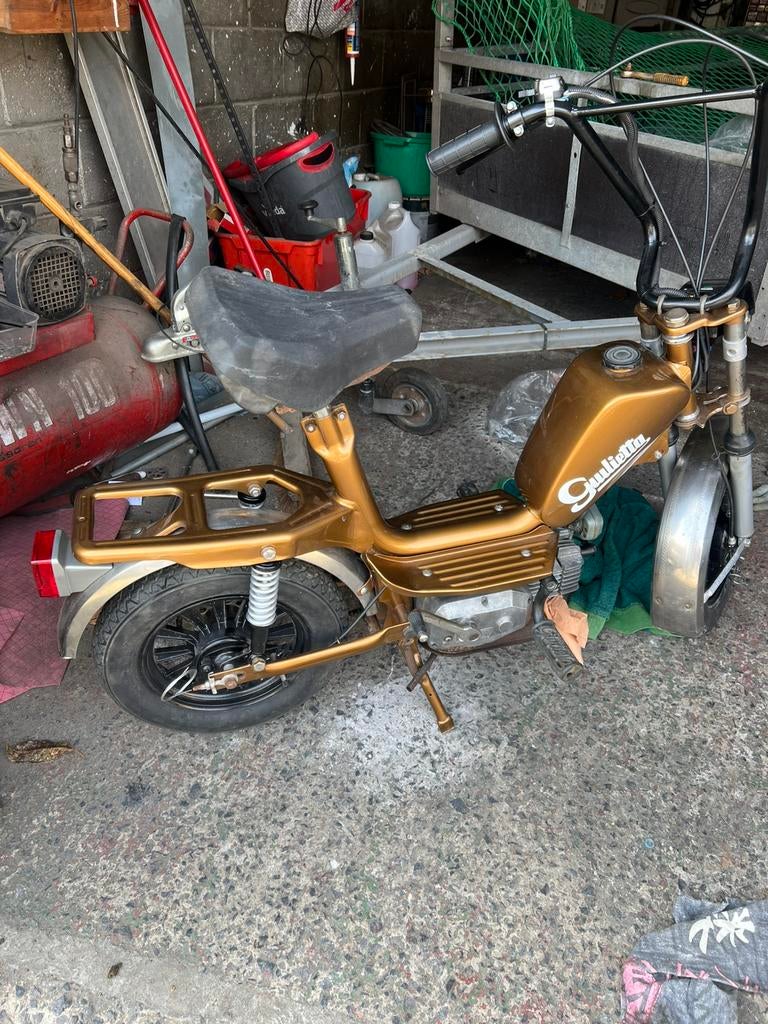 Giuletta jaar 70, Fietsen en Brommers, Brommers | Tomos, Ophalen, Zo goed als nieuw