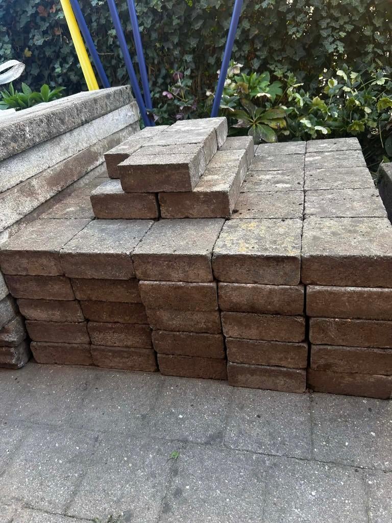klinkers grijs en boordstenen, Tuin en Terras, Tegels en Klinkers, Ophalen, Gebruikt, Klinkers, Minder dan 5 m²