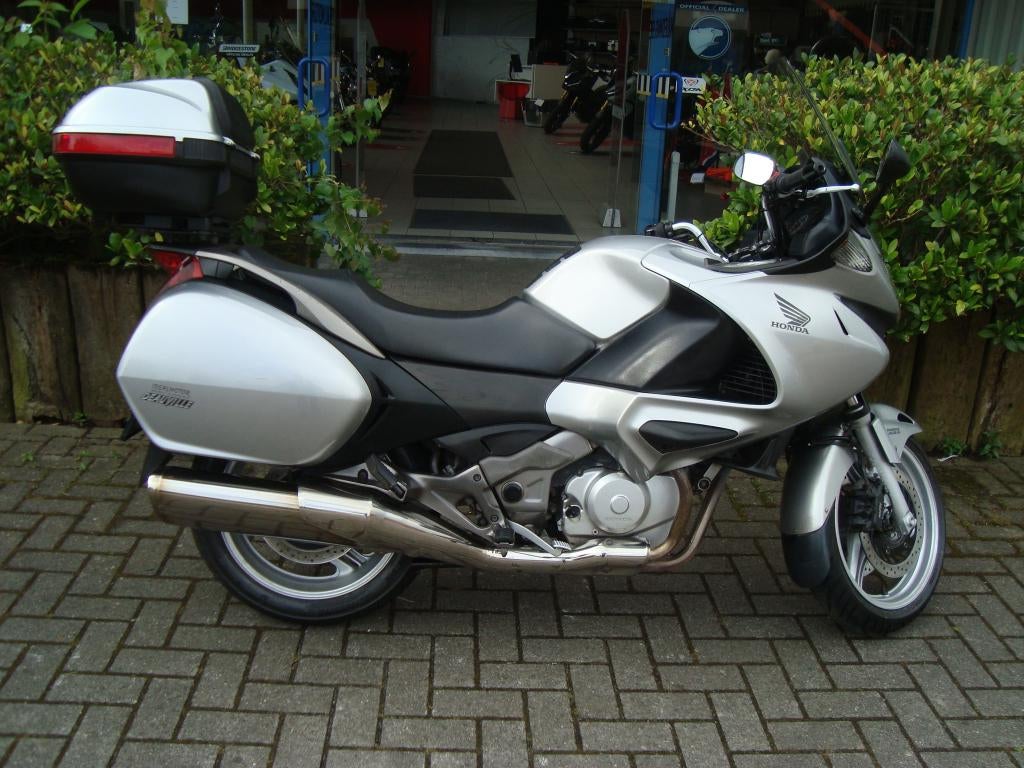 honda nt700va deauville