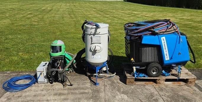 Professionele Luchtgom Installatie met Kaeser Compressor, Dieren en Toebehoren, Stalling en Weidegang