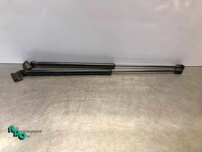 Set Gasdempers Achterklep van een Opel Corsa (Corsa E 15-), Auto-onderdelen, Gebruikt, -, -, Opel