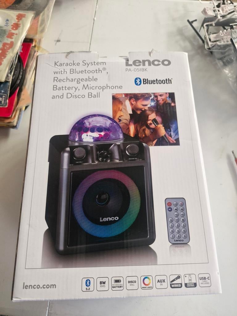 Système de karaole avec microphone Bluetooth, boule disco et, Enlèvement