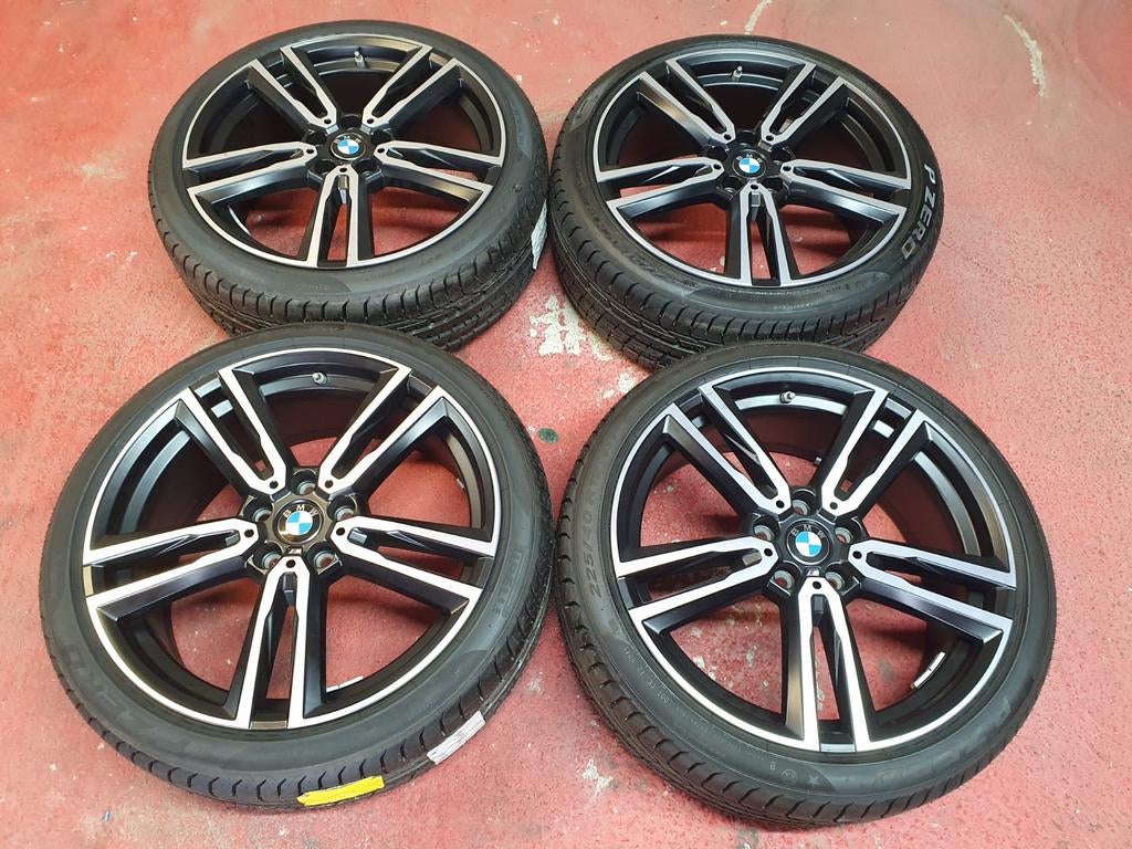 Jantes BMW origine 19" kit Pack M 766M NEUF 0KM série 1 et 2, Autos : Pièces & Accessoires, Pneus & Jantes, Neuf, Pneus et Jantes