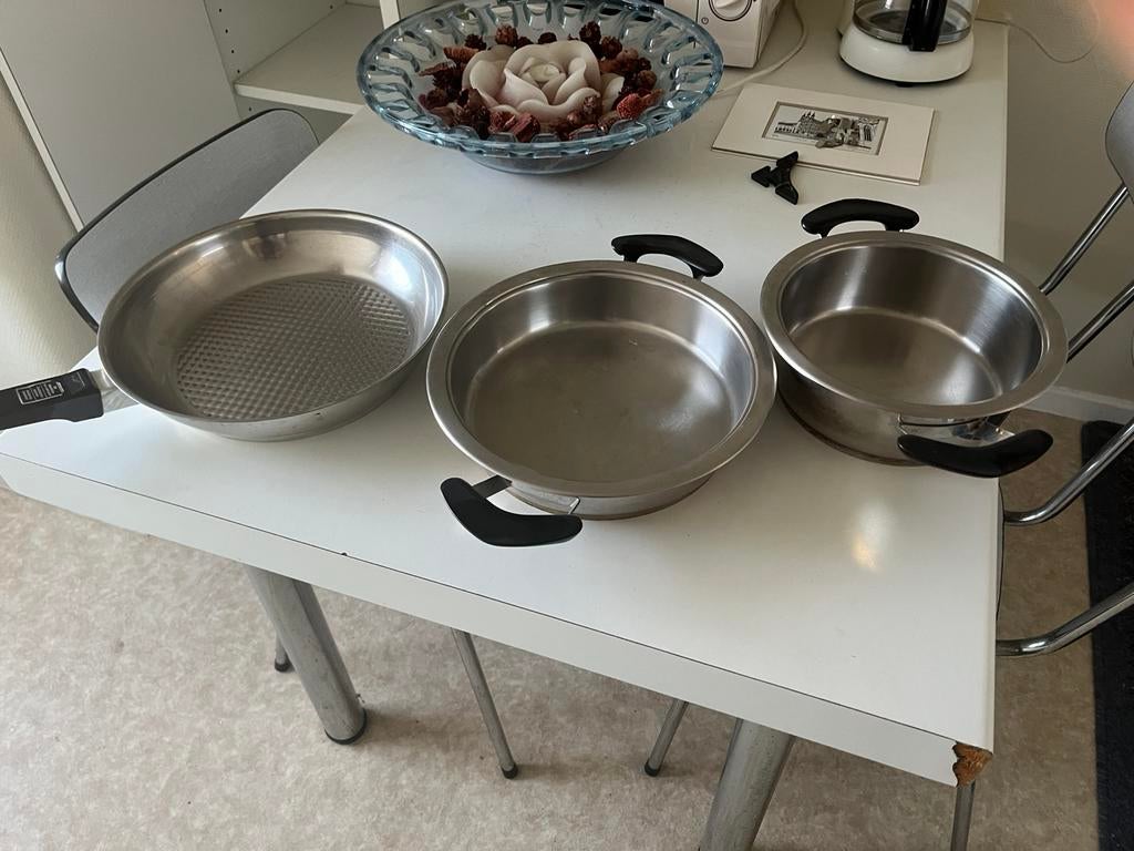 2 AMCpotten plus 1 goeie pan, Enlèvement