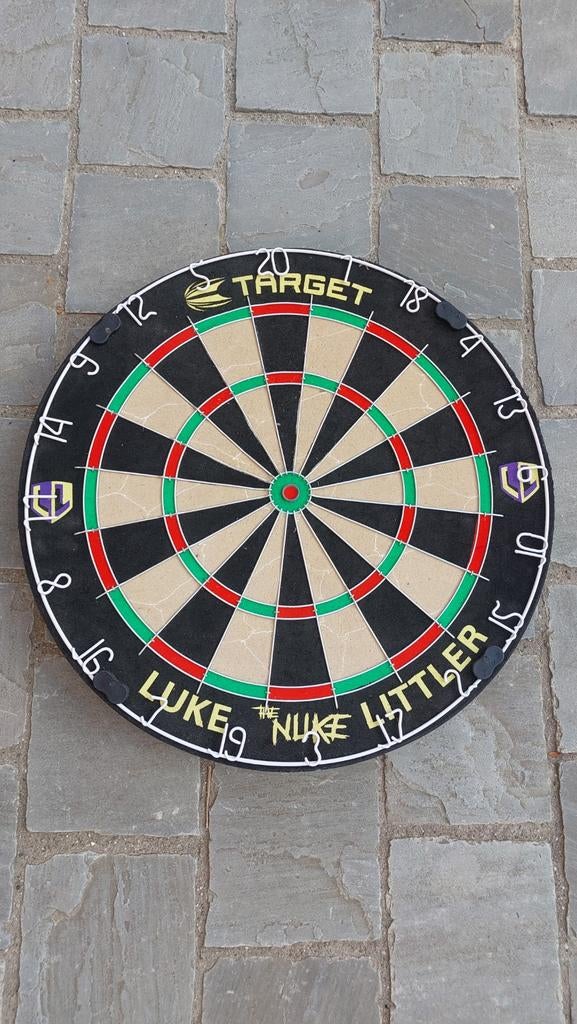 Target darts bord luke littler, Sport en Fitness, Ophalen