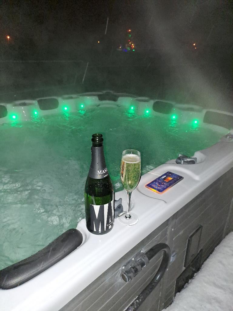 Jacuzzi, Tuin en Terras, Bubbelbaden en Hottubs, Gebruikt, Vast, Filter, Pomp, Trap, Ophalen