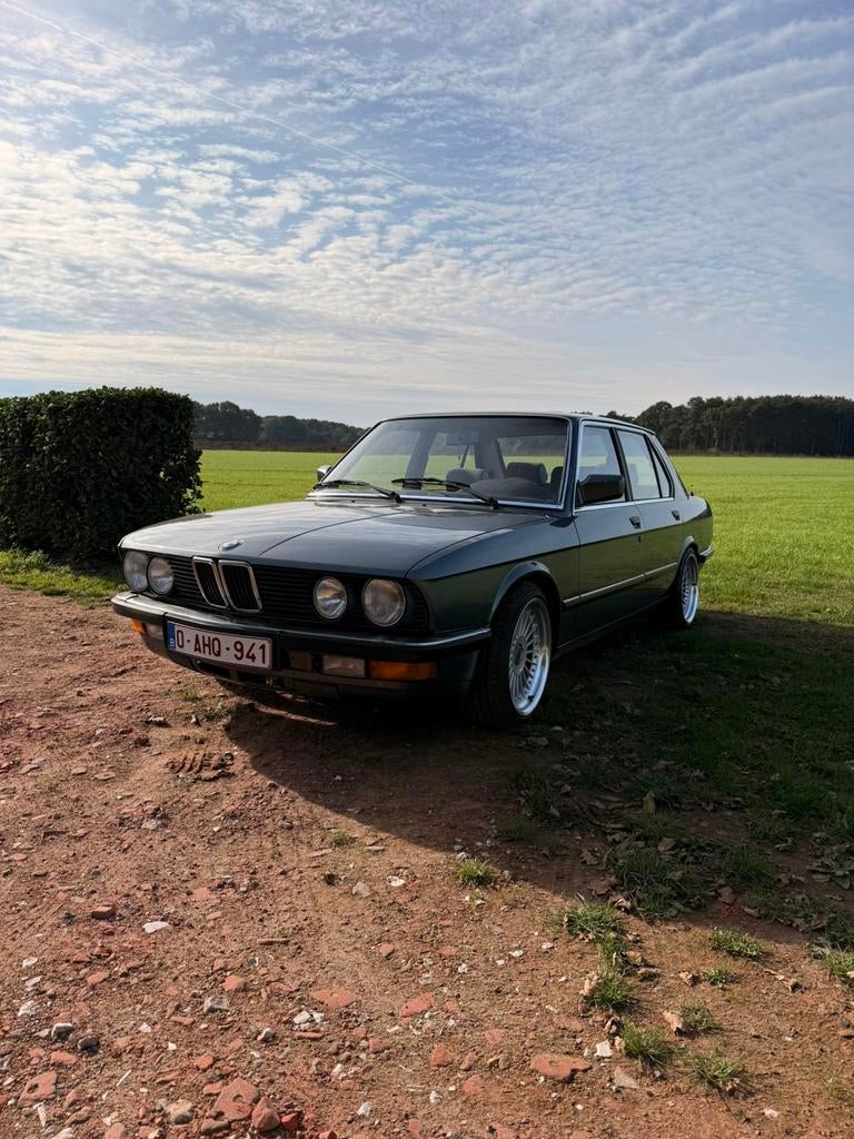 BMW 525e oldtimer, Autos, Boîte manuelle, 5 portes, 6 cylindres, Berline