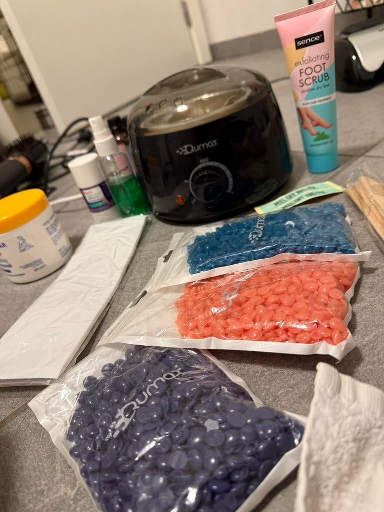 Kit chauffe-cire Qumax + haricots en résine et accessoires, Enlèvement, Utilisé, Tout le visage, Accessoires