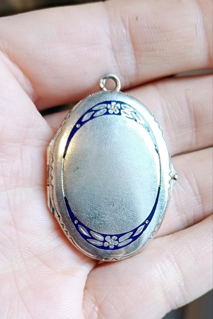 Antieke, grote, zilveren medaillon, Ophalen of Verzenden, Zo goed als nieuw, Zilver, Zilver