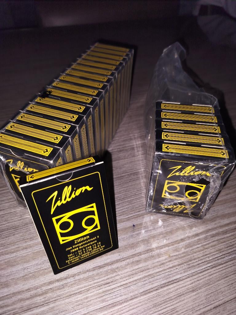 Zillion kaartspel nieuw ( per doosje ), Verzamelen, Verzenden, Nieuw, Speelkaart(en)