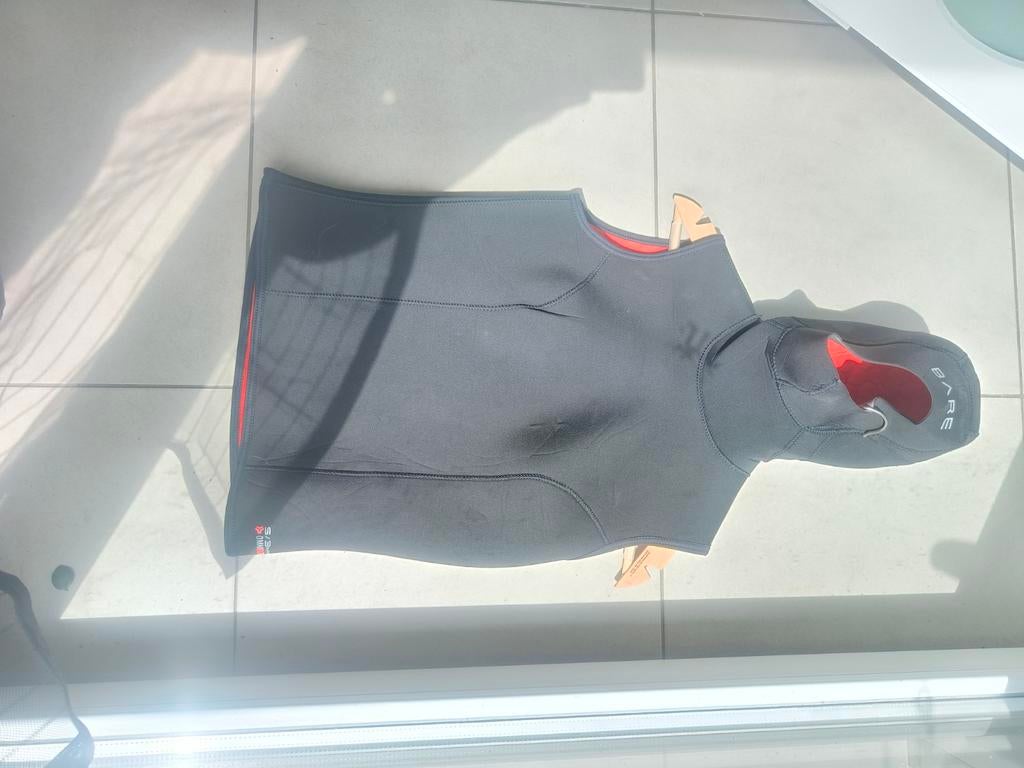 Rash Guard à capuchon Bare Ultrawarmth 5/3 mm pour femme
Tai, Enlèvement ou Envoi, Comme neuf, Combinaison de plongée