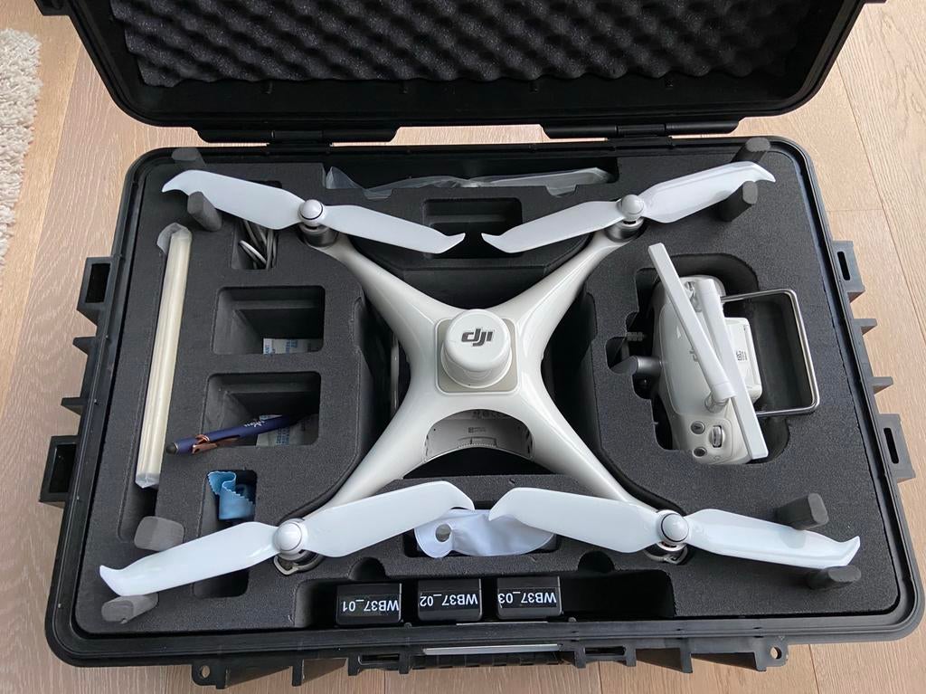 Phantom 4 pro RTK complete set, Ophalen, 15 tot 30 minuten, Zo goed als nieuw, DJI