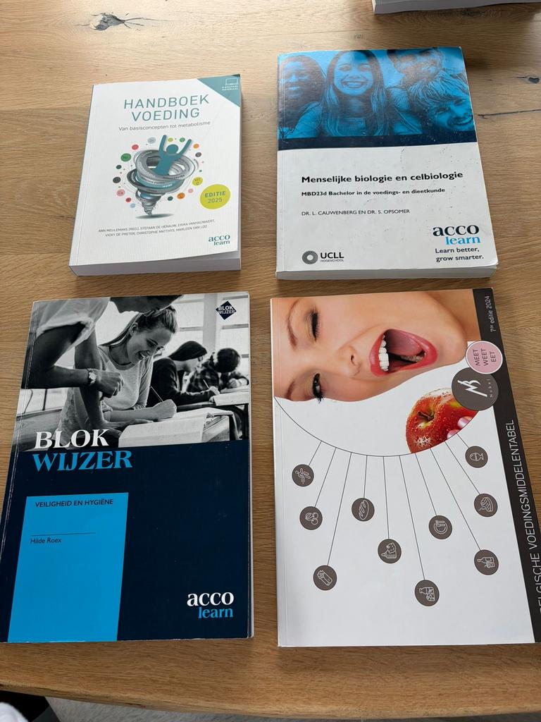 Boekenpakket voedings- en dieetkunde UCLL Leuven 1ste jaar, Ophalen of Verzenden, Zo goed als nieuw, Dieet en Voeding