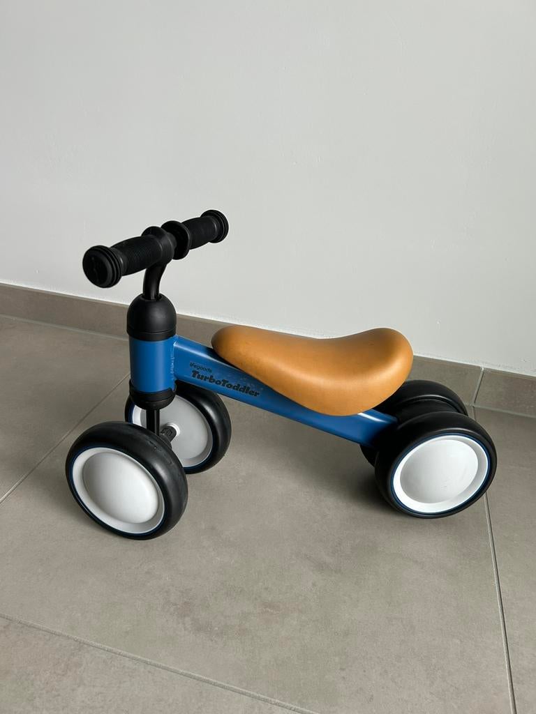 Loopfiets, Kinderen en Baby's, Speelgoed | Buiten | Voertuigen en Loopfietsen, Ophalen, Zo goed als nieuw, Loopfiets