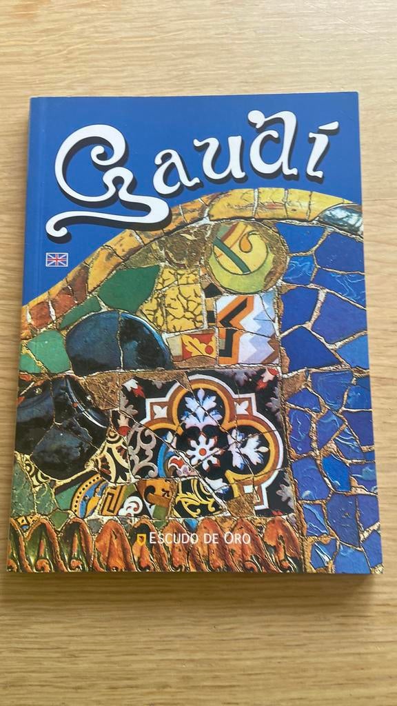 Gaudí (in English), Vacances, Vacances | Art et Culture