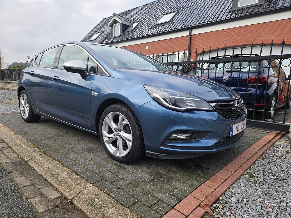 Opel Astra 1.4 Turbo Innovation, Autos, Achat, Entreprise, Garantie prolongée, Boîte manuelle