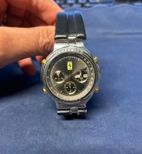 Montre Ferrari Formula By Cartier, Bijoux, Sacs & Beauté, Montres | Hommes, Utilisé, Montre-bracelet, Autres marques, Acier, Autres matériaux