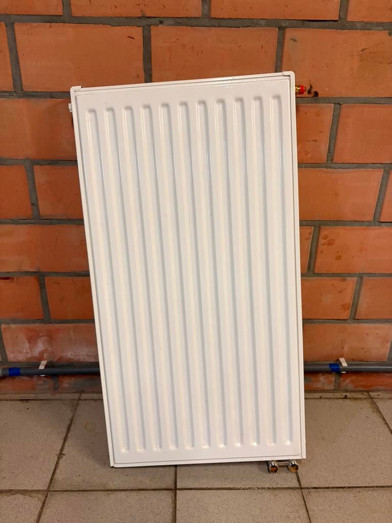 Brugman cv radiator, 800 watts ou plus, Comme neuf, Enlèvement, Radiateur