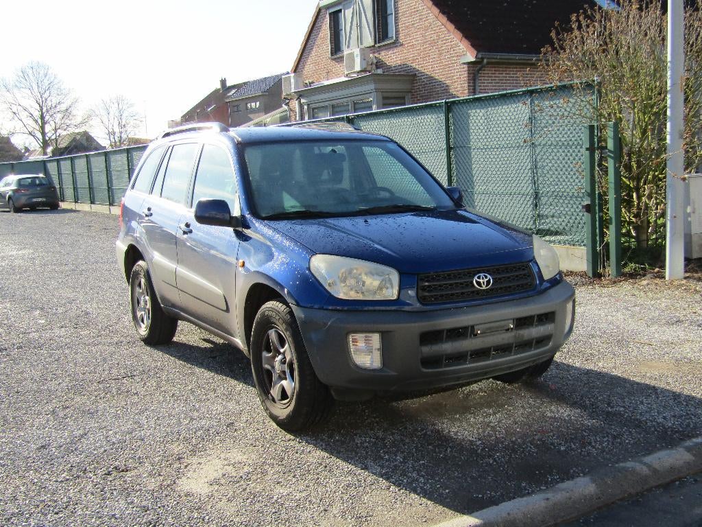 Toyota RAV 4 2.0 benzine, Autos, Toyota, Achat, 110 kW, Boîte manuelle, Entretenue par le concessionnaire