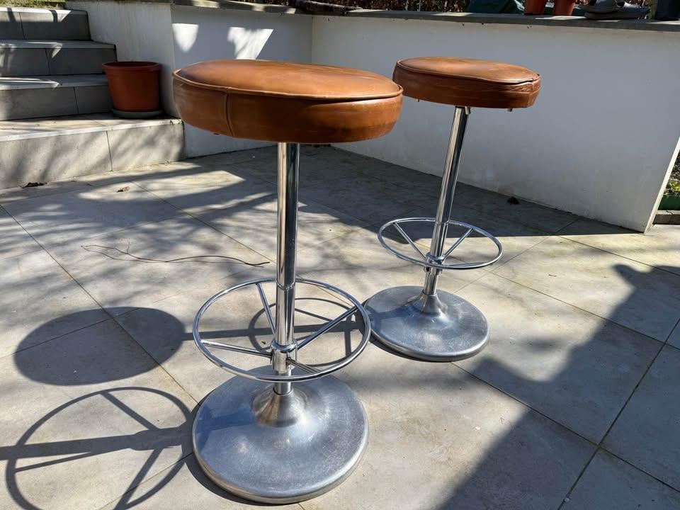 Tabouret de bar en cuir camel vintage, Maison & Meubles, 2 tabourets, Enlèvement, Cuir, 60 à 90 cm