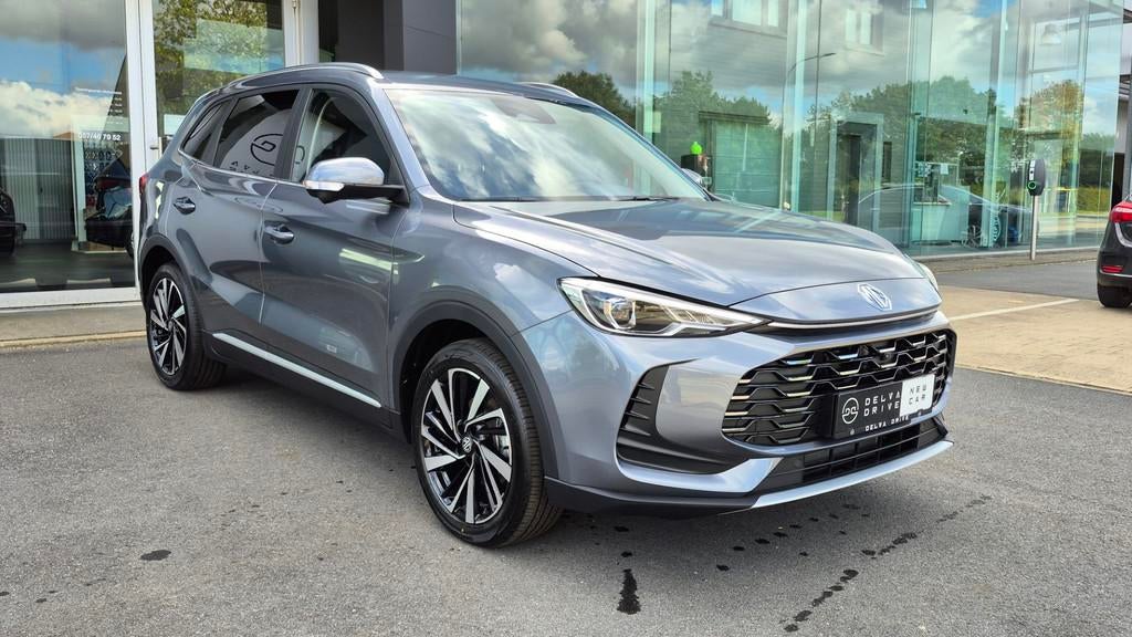 MG ZS 1.5 Hybrid+ Luxury  NIEUW !, Auto's, 197 pk, 145 kW, 1498 cc, Zwart