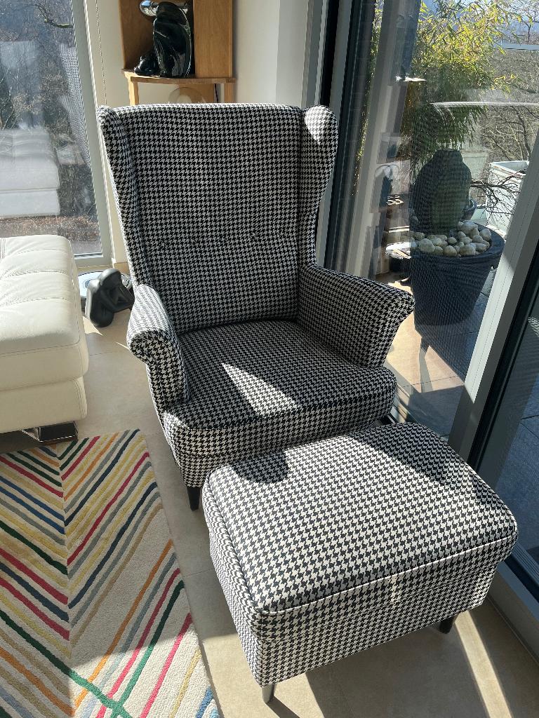 Fauteuil IKEA + pouf, Enlèvement, Comme neuf, 75 à 100 cm, 75 à 100 cm