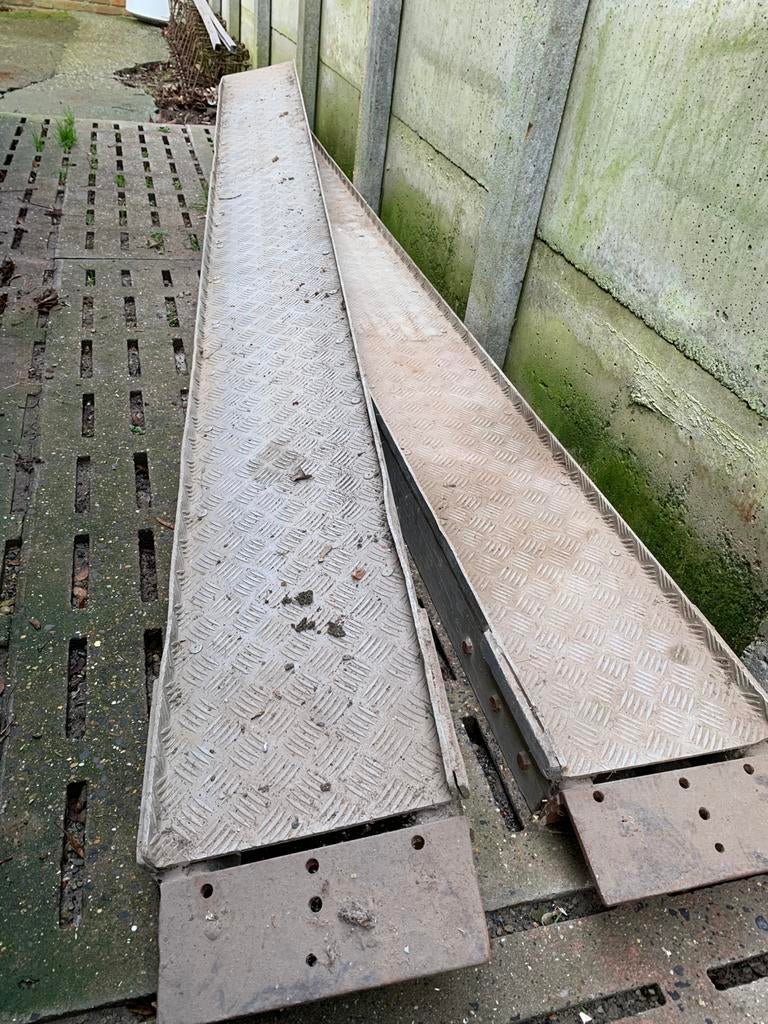 Alu oprijrampen, Doe-het-zelf en Bouw, Ophalen, Zo goed als nieuw