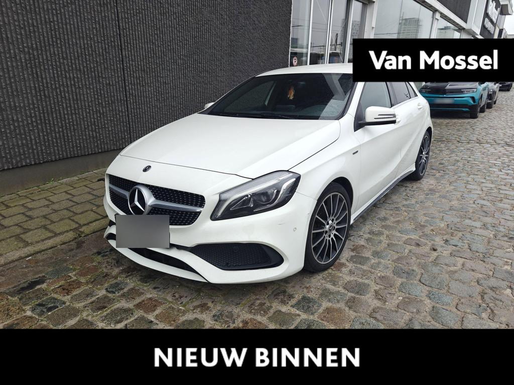 Mercedes-Benz A-Klasse A 200, Autos, Classe A, Boîte manuelle, Noir, 5 portes