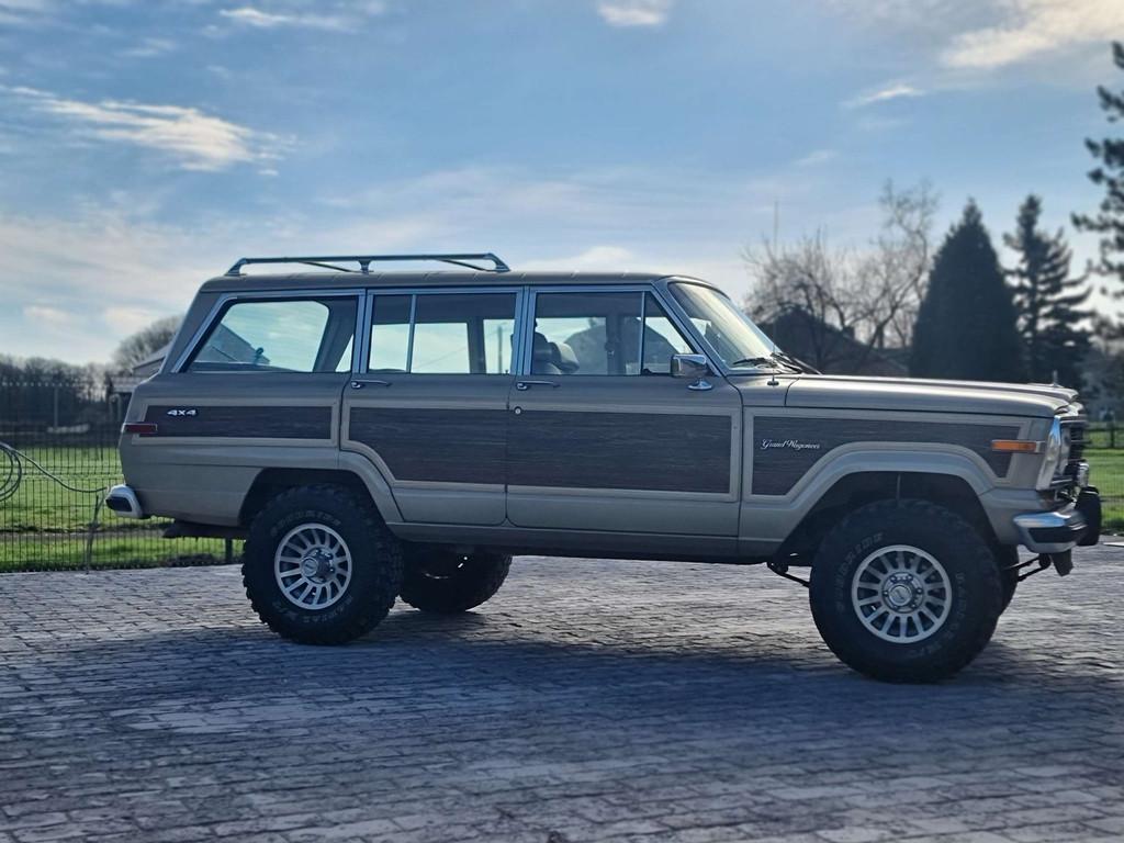Jeep Wagoneer ETAT NEUF * 4X4 (automatique), Autos, Achat, Beige, 169 kW, Beige
