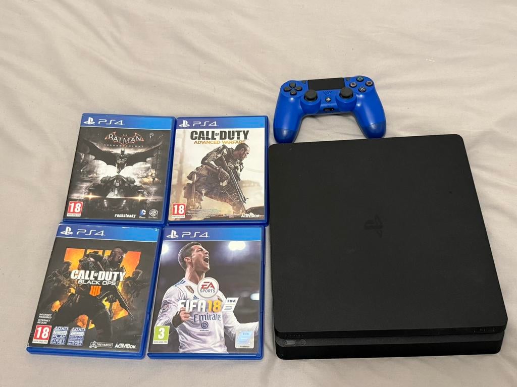 Ps4 slim ( Blu Ray kapot ) +4 game + controller ( R1 kapot ), 500 GB, Avec 1 manette, Enlèvement, Utilisé