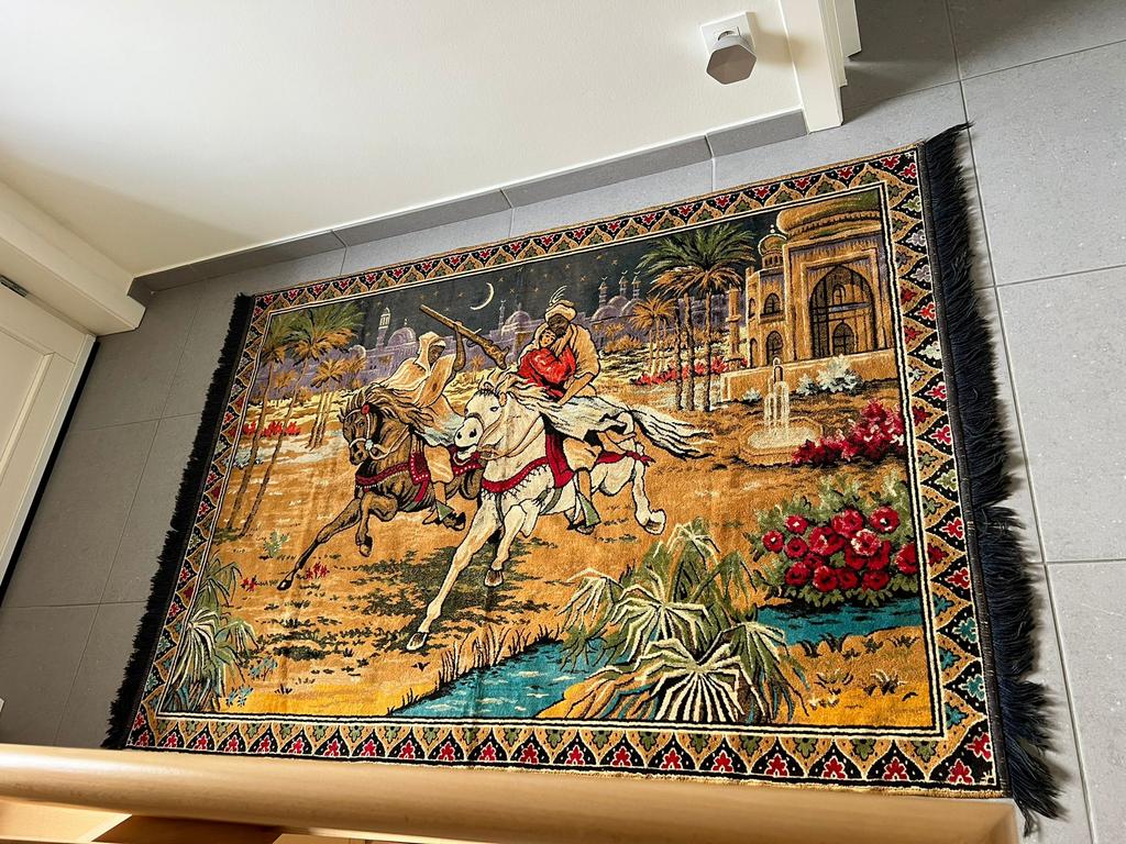 Vintage wandtapijt, Ophalen