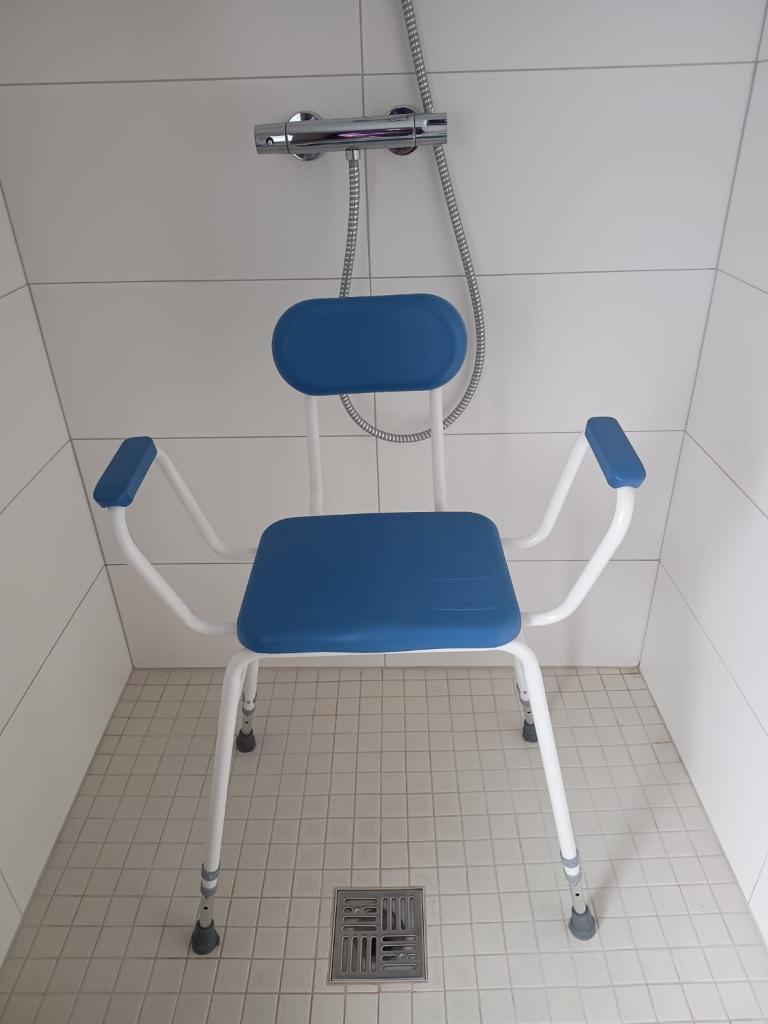 Chaise pour douche, Enlèvement, Comme neuf