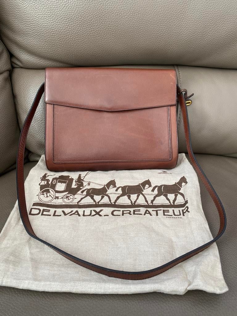 Sac à bandoulière Delvaux vintage marron, Handtassen en Accessoires, Tassen | Damestassen, Ophalen, Zo goed als nieuw, Schoudertasje