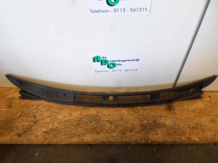 Paravent d'un Toyota Corolla (Corolla 96-), -, 3 mois de garantie, Toyota, Utilisé