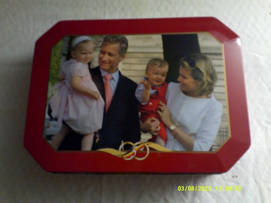 Blikken doos Koningshuis, Verzamelen, Koningshuis en Royalty, Zo goed als nieuw, Overige typen, Ophalen of Verzenden